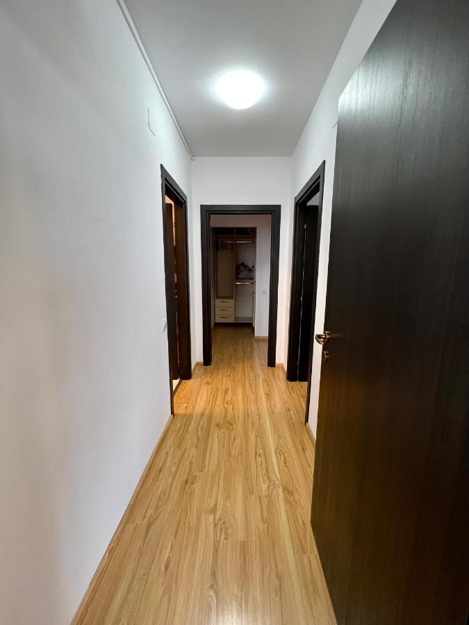 #3 Coroni Seasons Apart Braşov Exterior foto